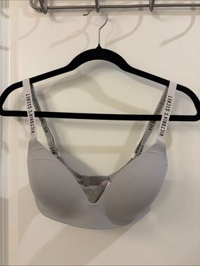 Victoria's Secret Light Gray Everyday T-Shirt Bra